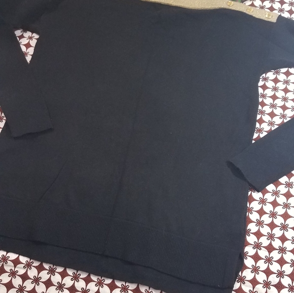 Black gold trim Ralp Lauren knit top - Picture 14 of 14